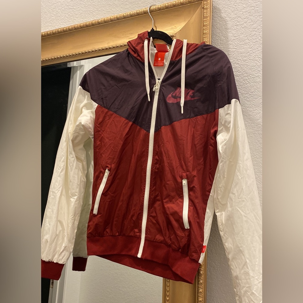 Nike Windrunner Maroon Color-Block - Gem